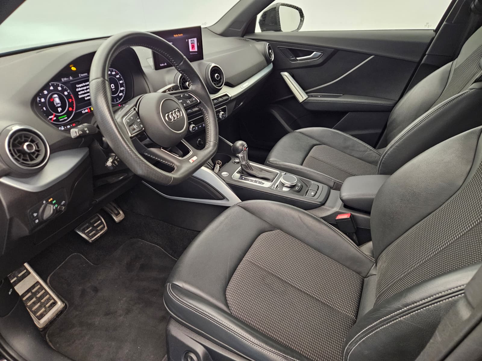 AUDI Q2 35 TFSI Sport S-tronic-image-10