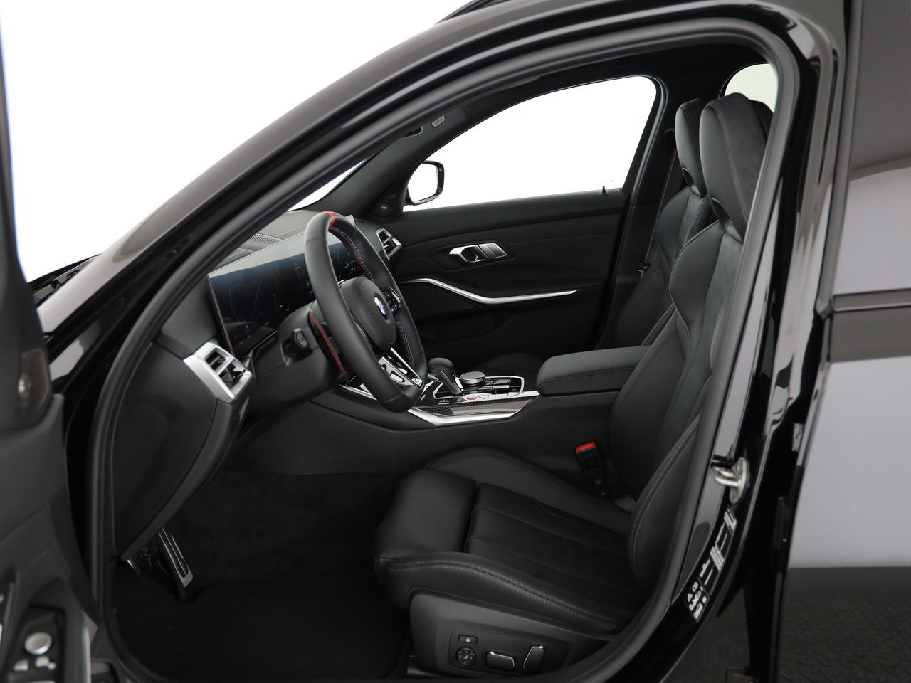 BMW M3 Competition xDrive Touring-image-23