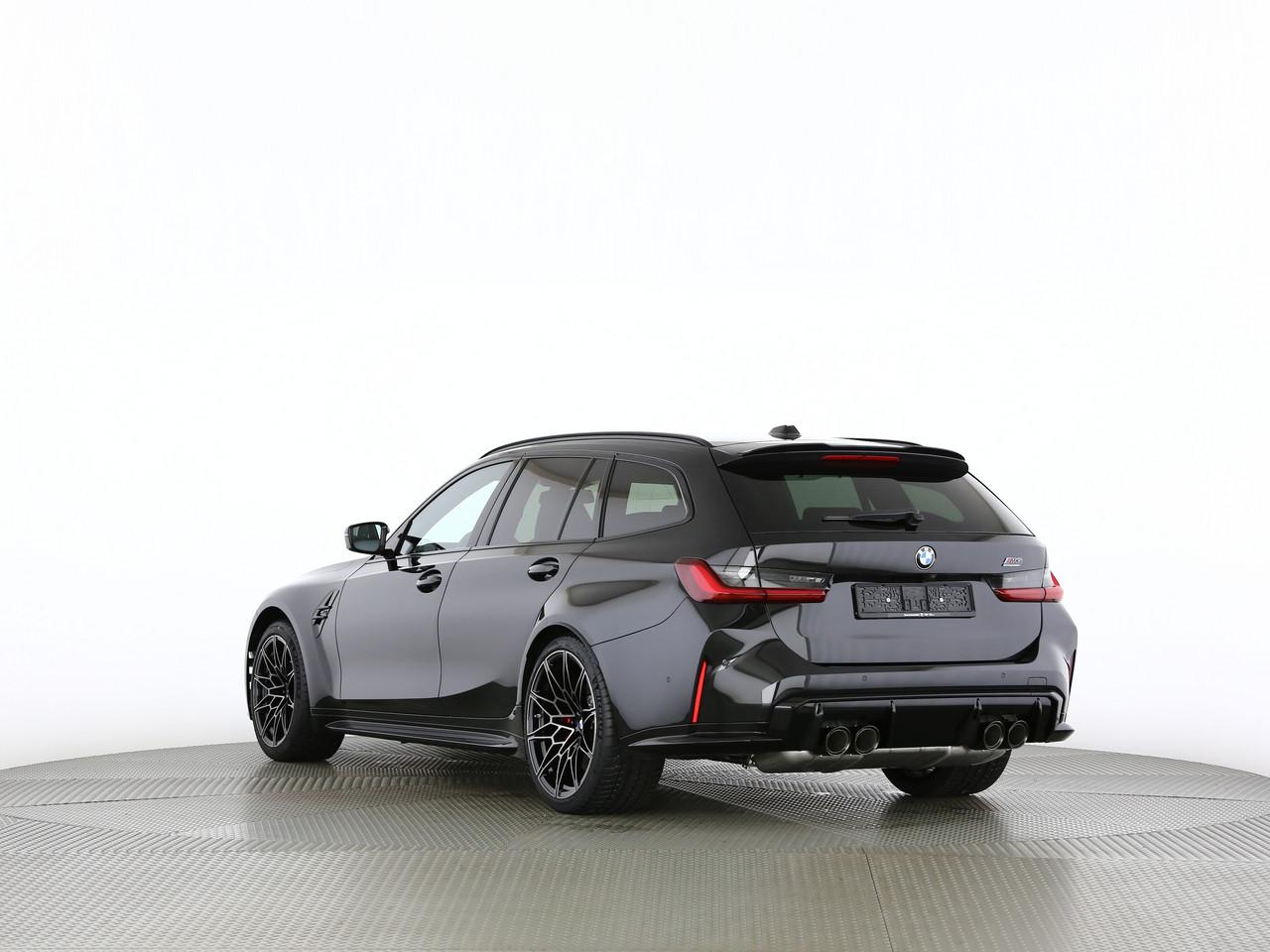 BMW M3 Competition xDrive Touring-image-8