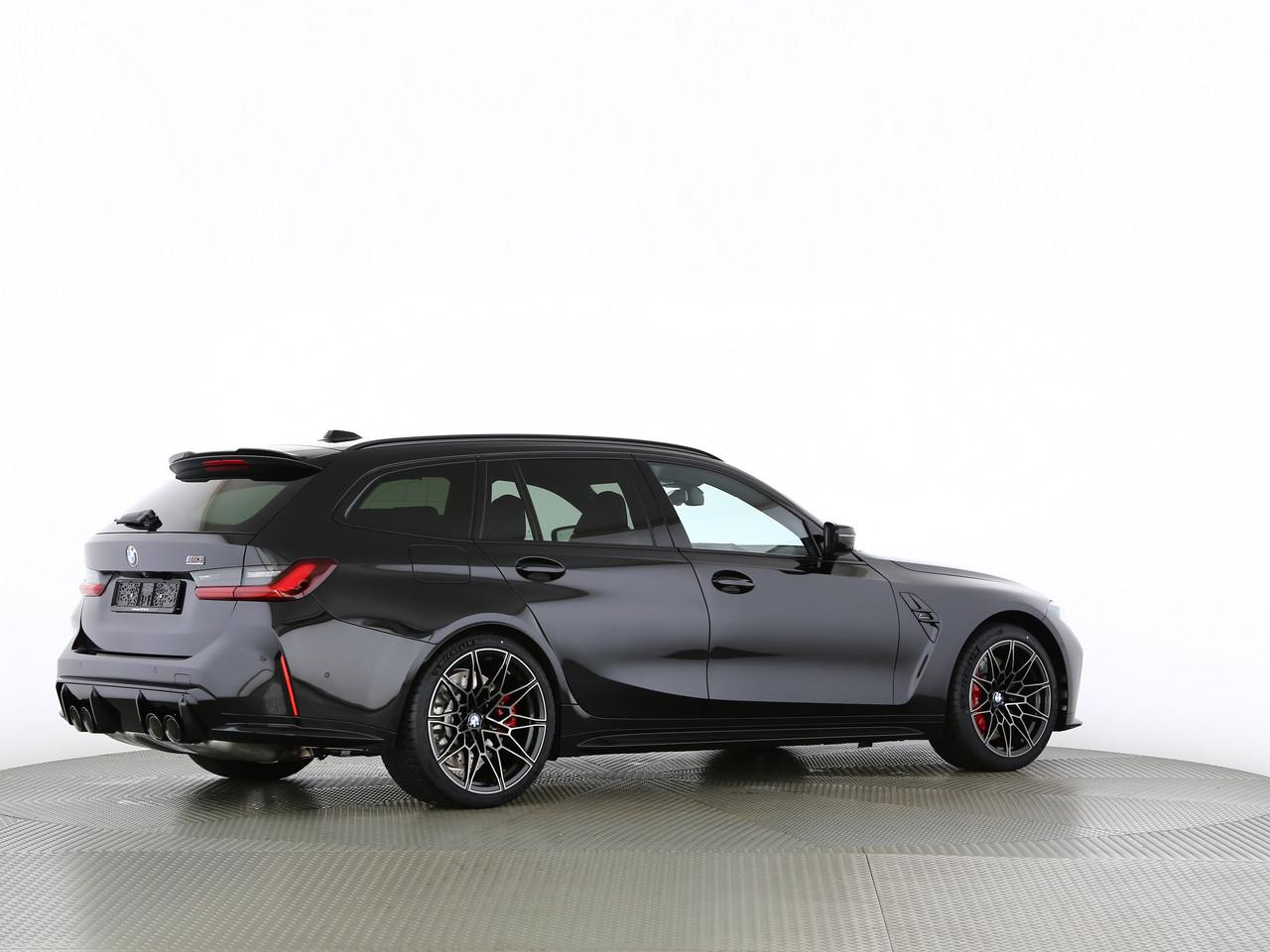 BMW M3 Competition xDrive Touring-image-13