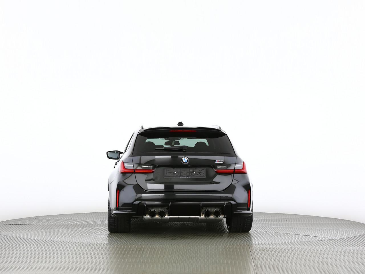 BMW M3 Competition xDrive Touring-image-9