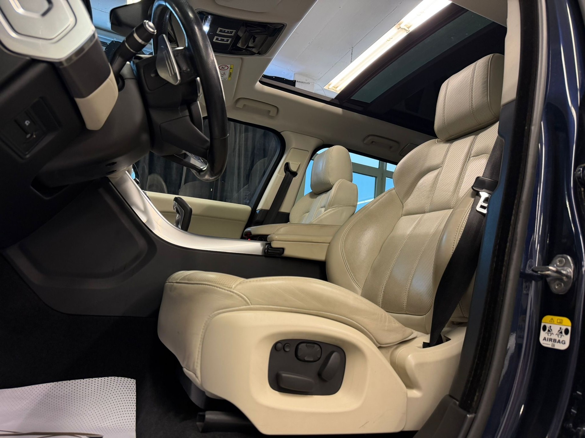 LAND ROVER Range Rover Sport 3.0 SDV6 HSE Dynamic Automatic-image-9