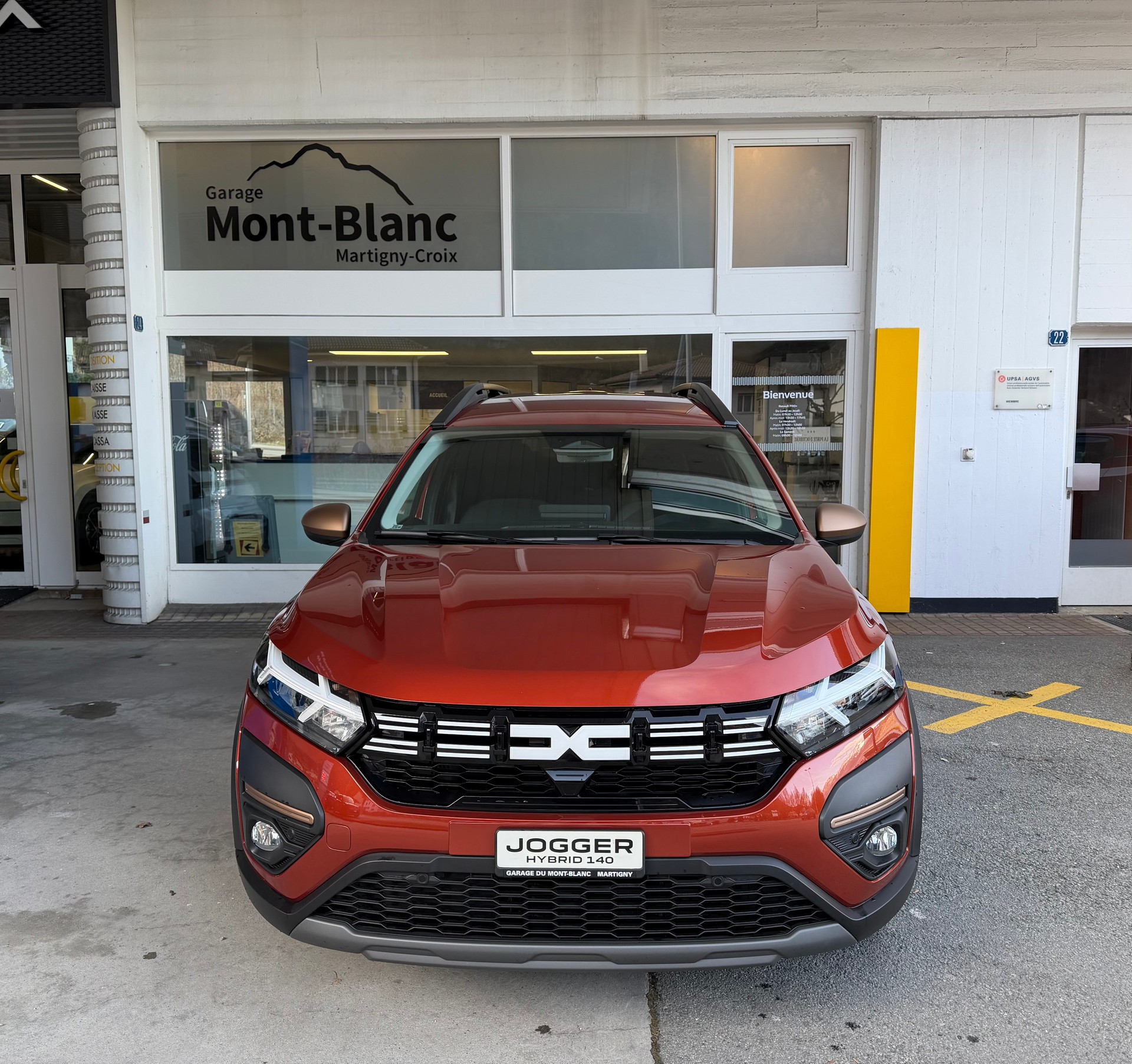 DACIA Jogger HEV 140 Extreme+-image-3