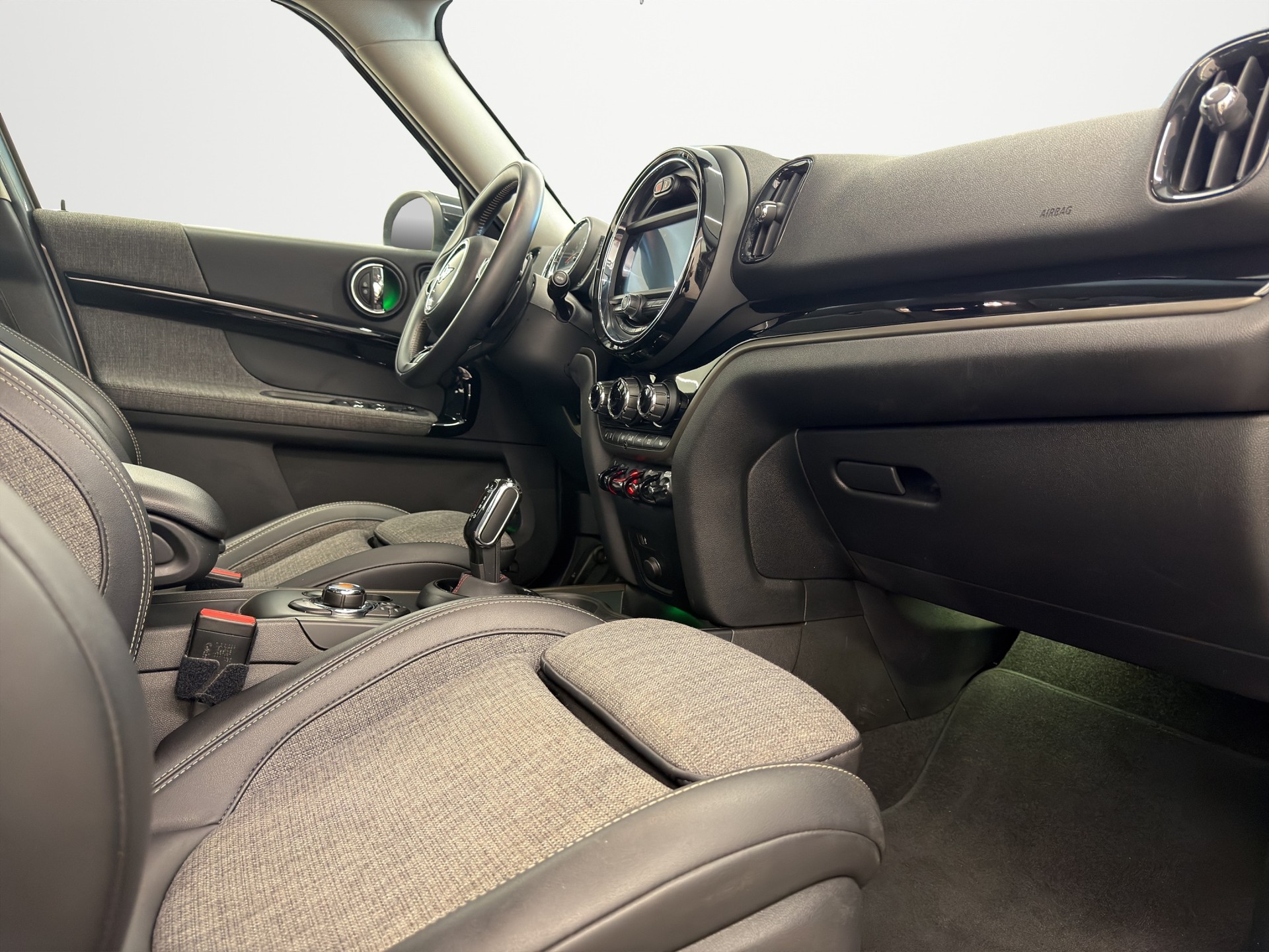 MINI Countryman Cooper S ALL4 Steptronic-image-12