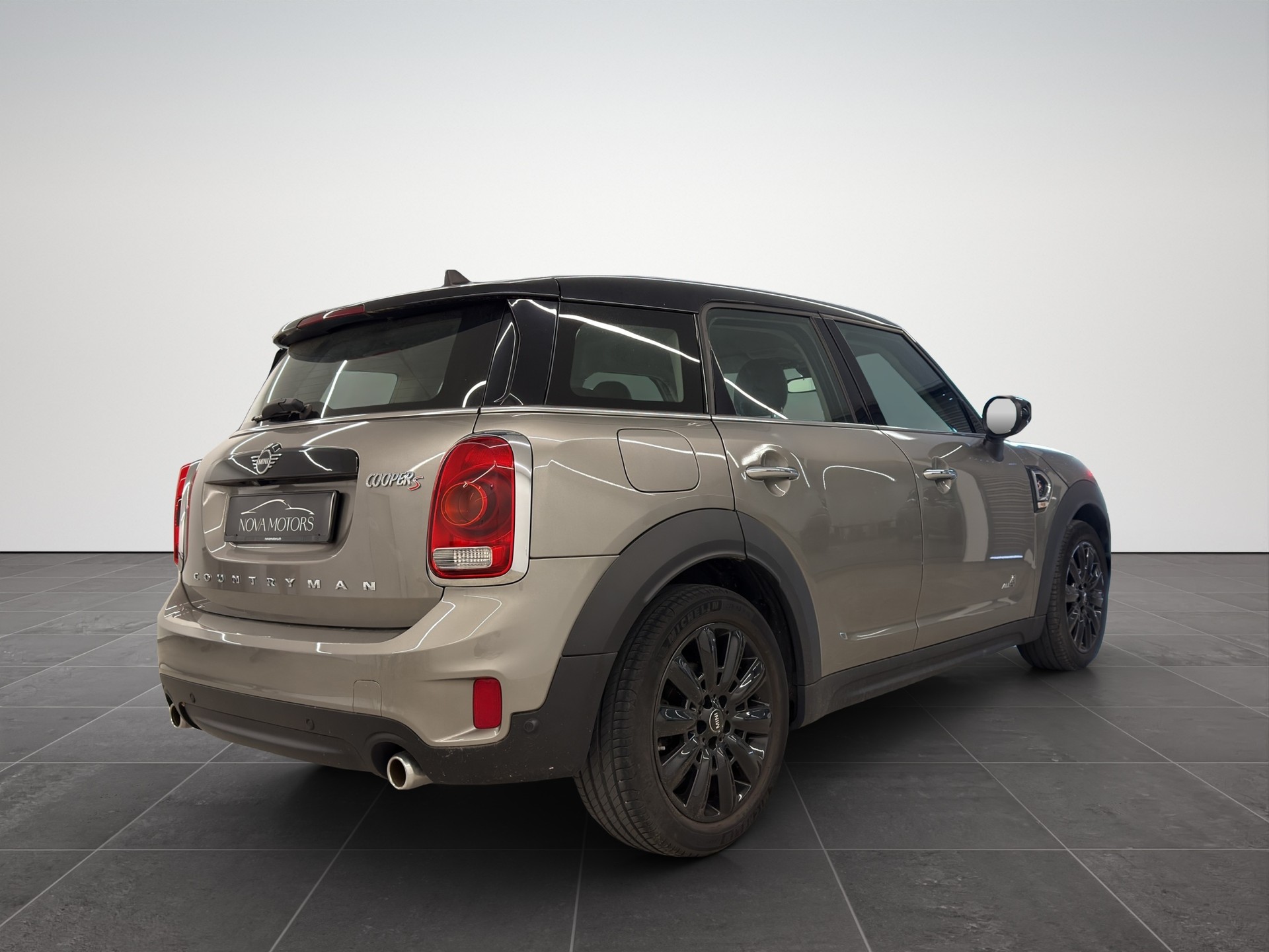 MINI Countryman Cooper S ALL4 Steptronic-image-5
