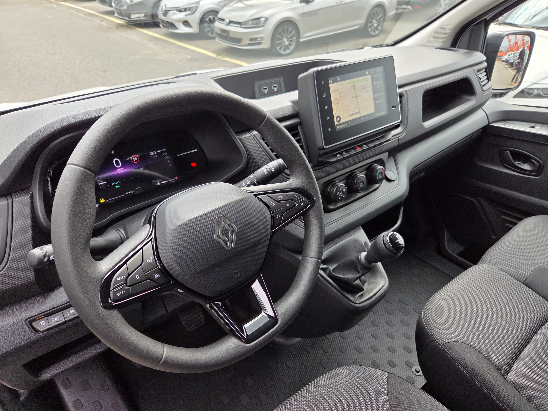 RENAULT Trafic Kaw. 2.8 t L1 H1 2.0 dCi Blue 110 Advance-image-9