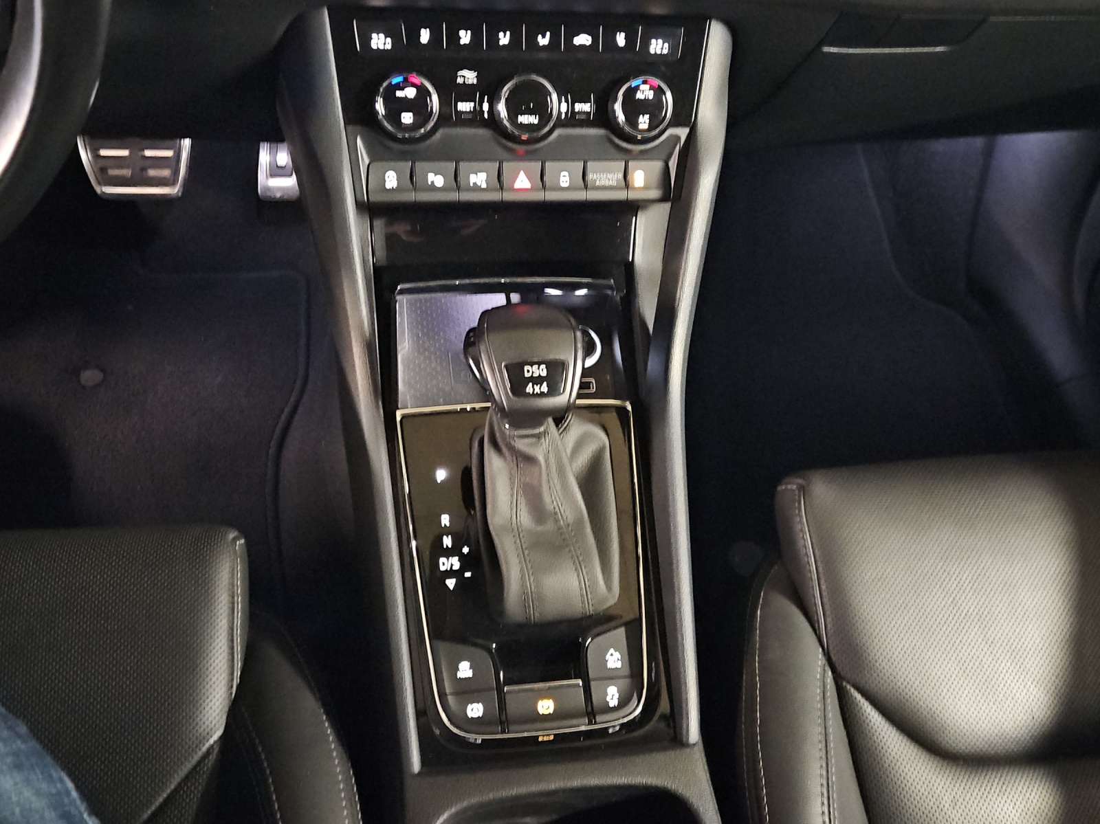 SKODA Kodiaq 2.0 TDI CR Style 4x4 DSG-image-23