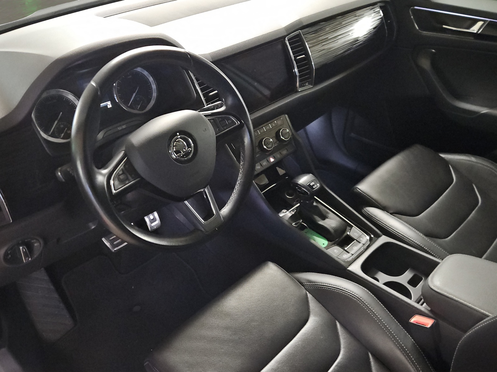 SKODA Kodiaq 2.0 TDI CR Style 4x4 DSG-image-6