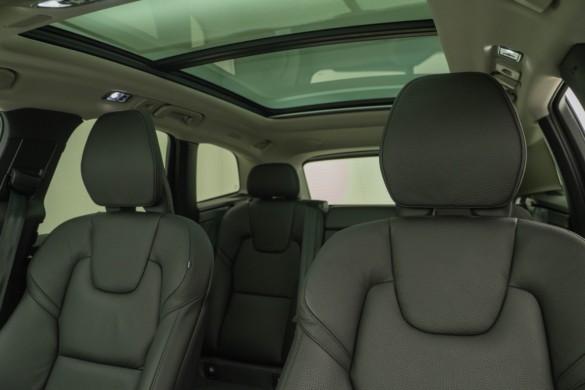 VOLVO XC60 2.0 T8 TE Inscription eAWD-image-9