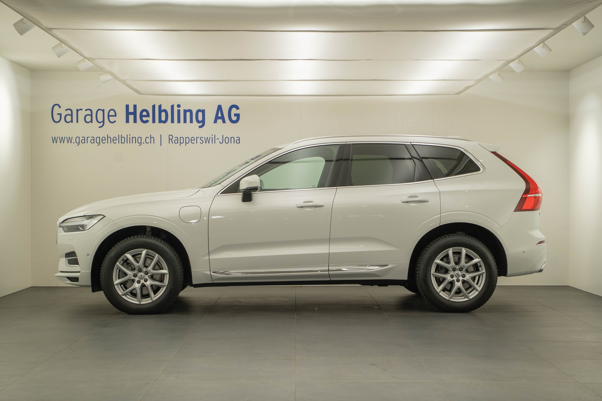 VOLVO XC60 2.0 T8 TE Inscription eAWD-image-2