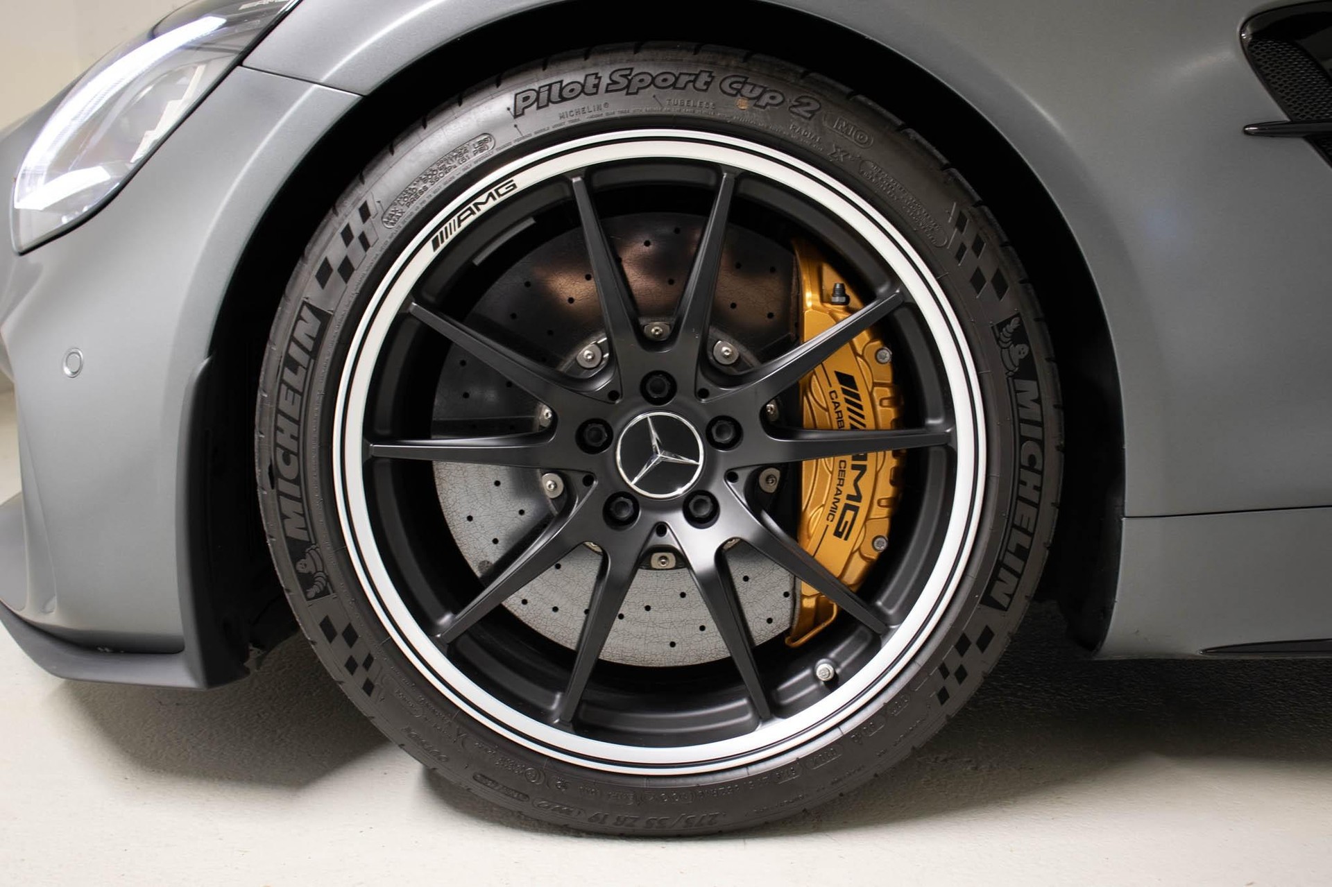 MERCEDES-BENZ AMG GT R Roadster-image-14