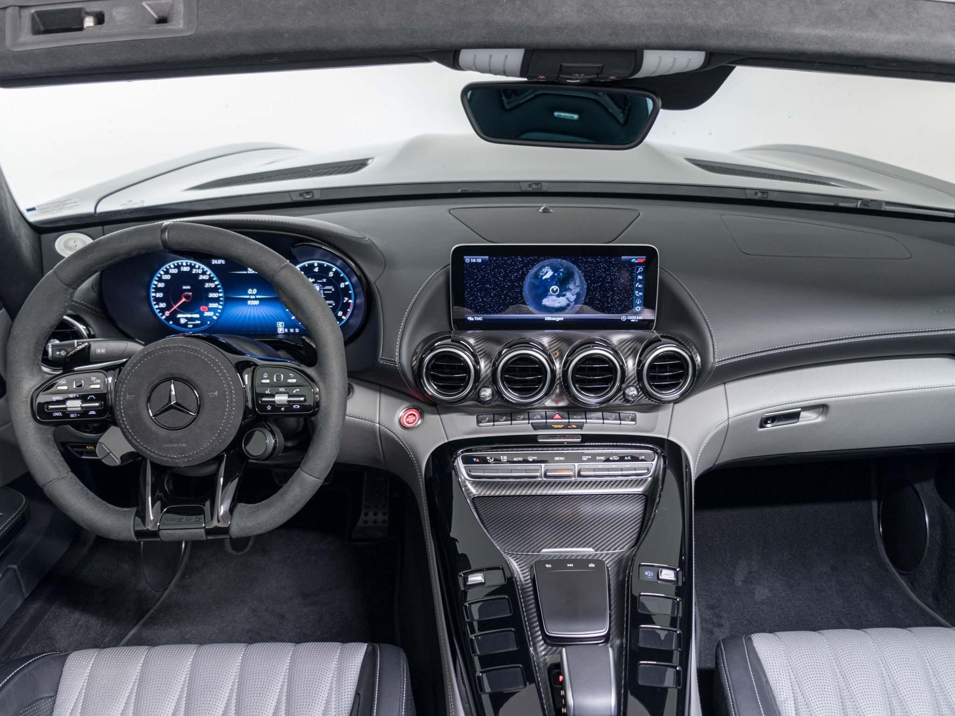 MERCEDES-BENZ AMG GT R Roadster-image-10