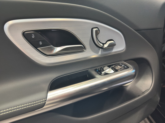 MERCEDES-BENZ CLA SB 350 4M 85 kWh EQ-image-9