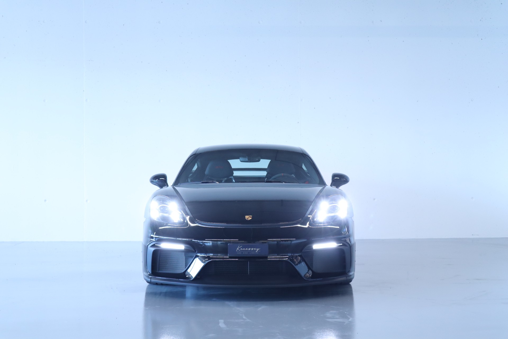 PORSCHE 718 Cayman GT4 PDK-image-15