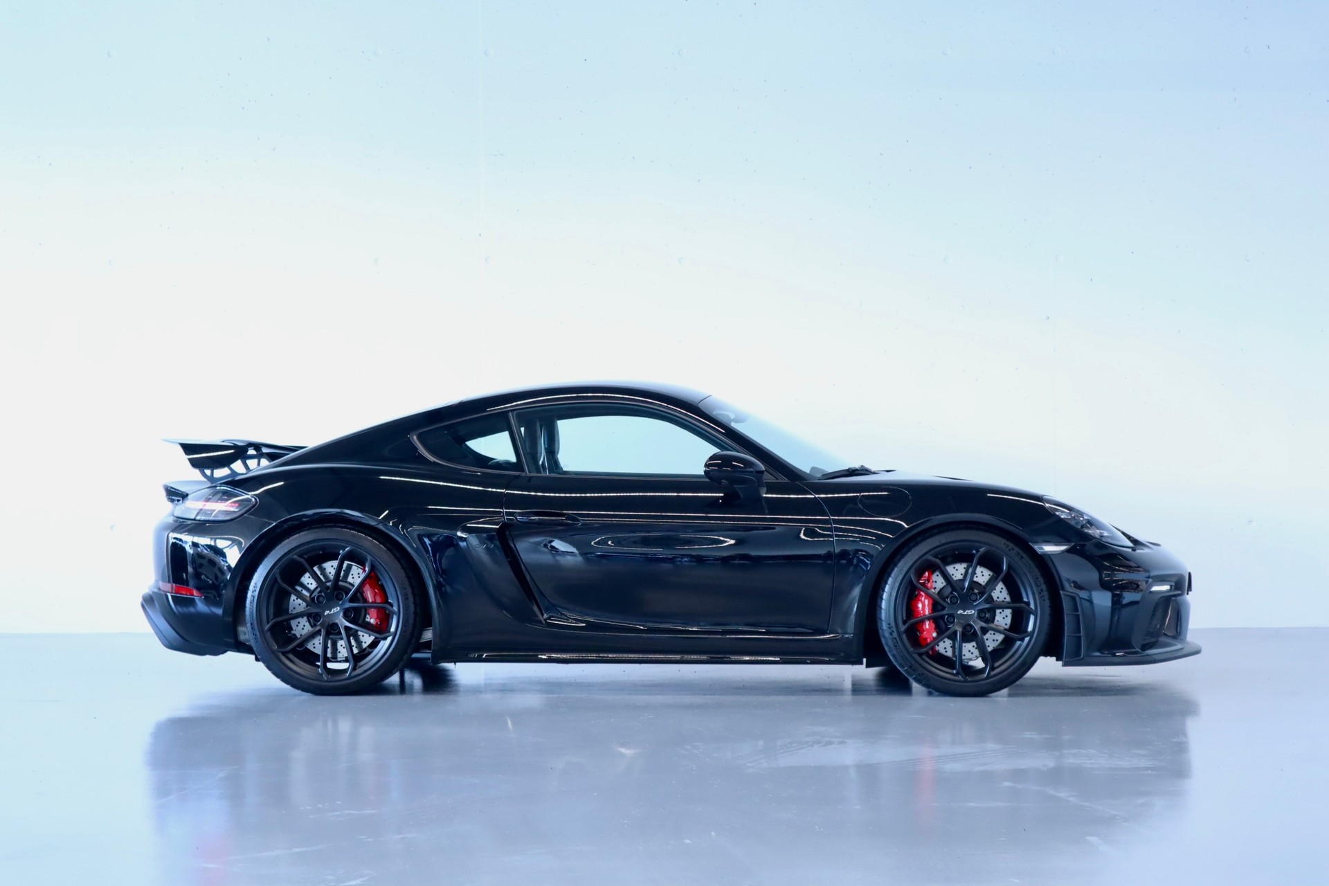 PORSCHE 718 Cayman GT4 PDK-image-6