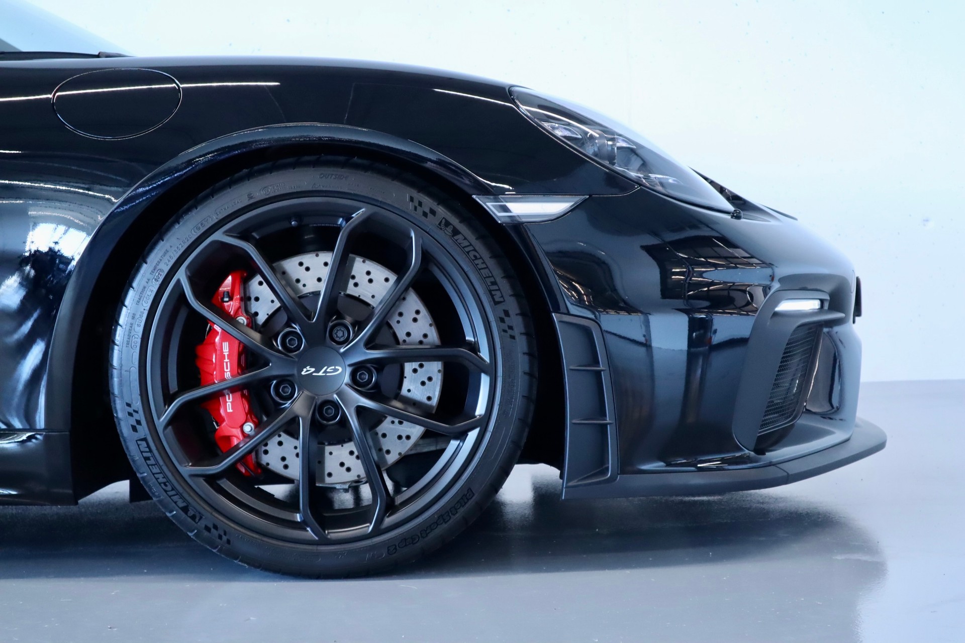 PORSCHE 718 Cayman GT4 PDK-image-7