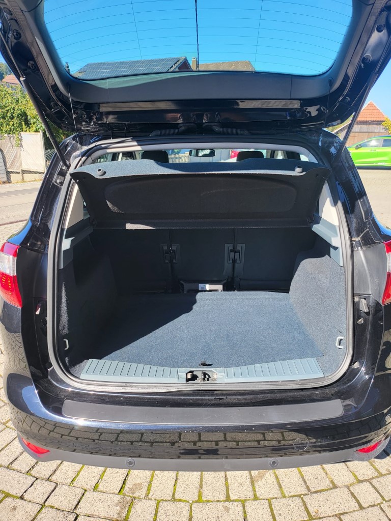 FORD C-Max 1.6 TDCi 115 Titanium S/S-image-6