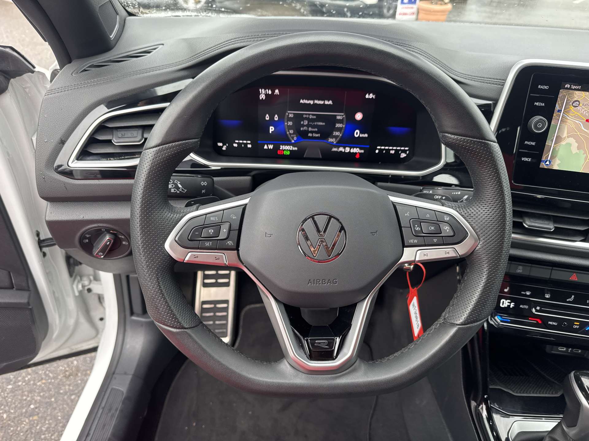 VW T-Roc Cabriolet 1.5 TSi EVO R-Line DSG-Automat-image-15