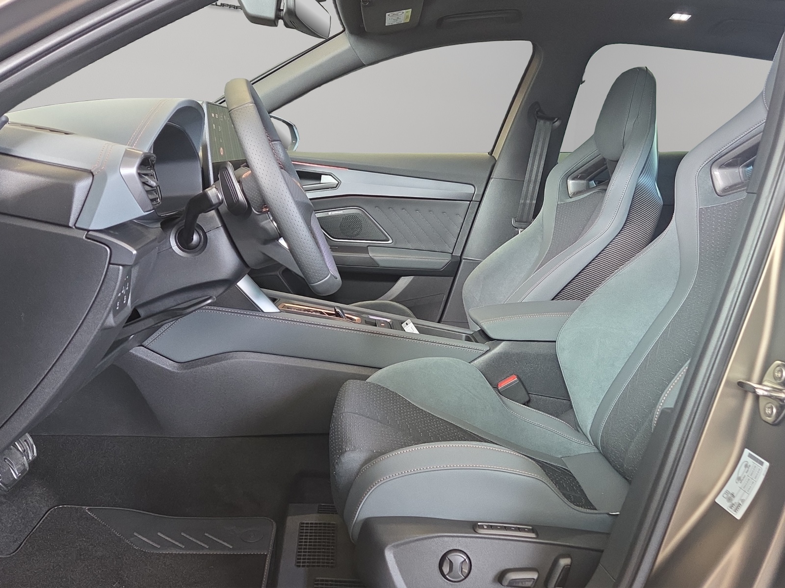 CUPRA Formentor 2.5TSI VZ5 Prime Edition 4Drive DSG-image-5
