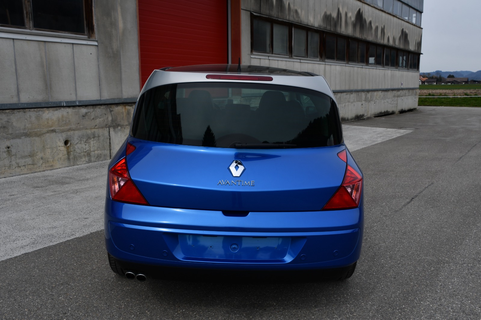 RENAULT Avantime 3.0 V6 Privilège-image-4
