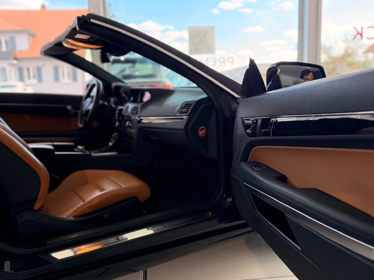MERCEDES-BENZ E 350 CGI BlueEfficiency 7G-Tronic-image-17