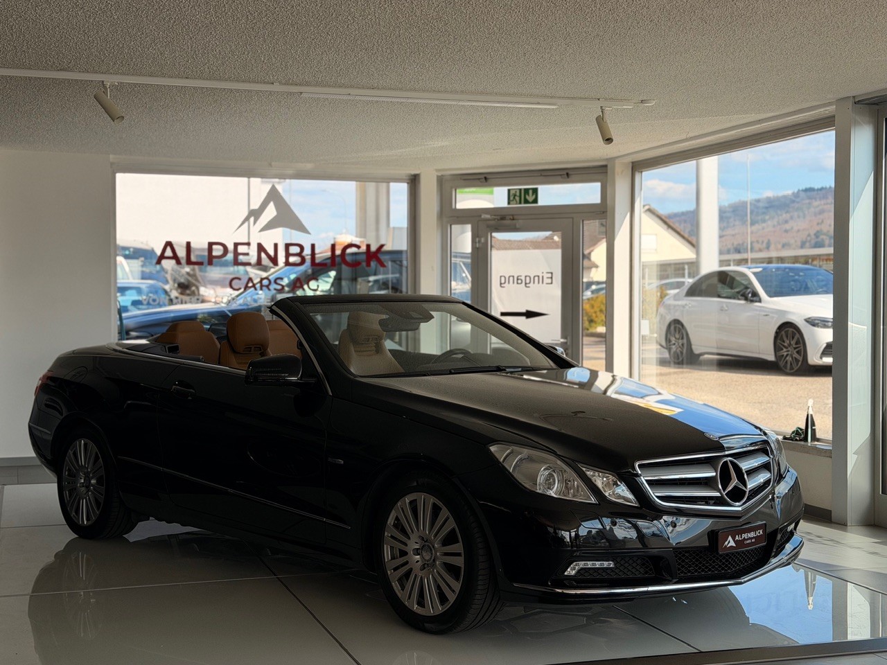 MERCEDES-BENZ E 350 CGI BlueEfficiency 7G-Tronic-image-2