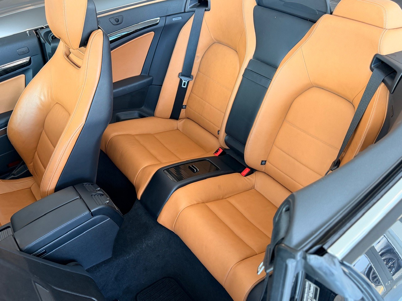 MERCEDES-BENZ E 350 CGI BlueEfficiency 7G-Tronic-image-14