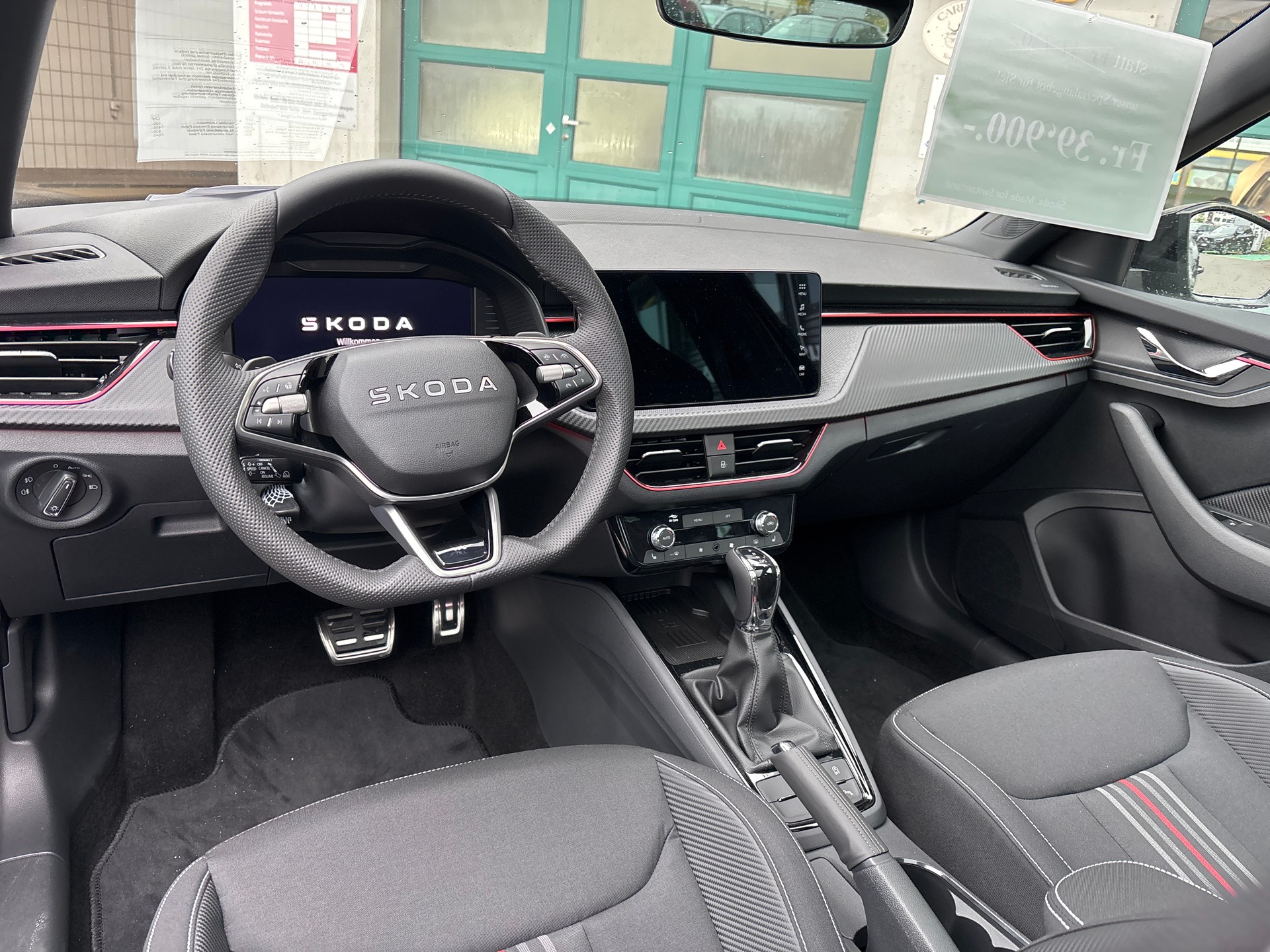 SKODA Kamiq 1.0 TSI Monte Carlo DSG-image-9