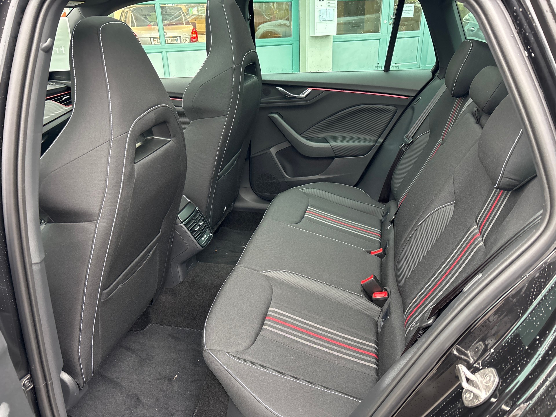 SKODA Kamiq 1.0 TSI Monte Carlo DSG-image-15
