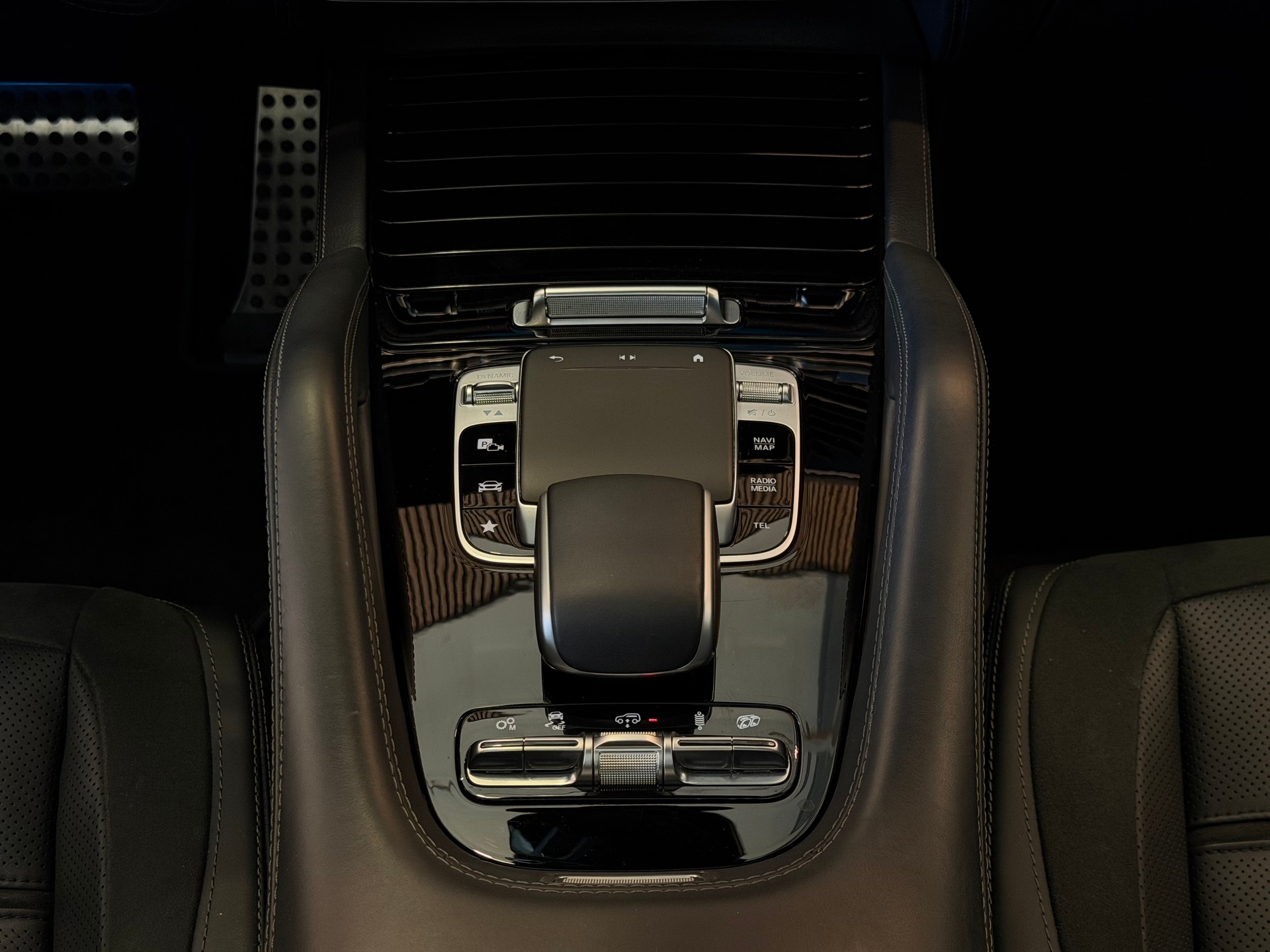 MERCEDES-BENZ GLE 53 AMG 4matic+ Coupé-image-21