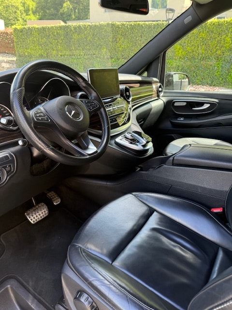 MERCEDES-BENZ V 300 d AMG Extralang Avantgarde 9G-Tronic-image-4