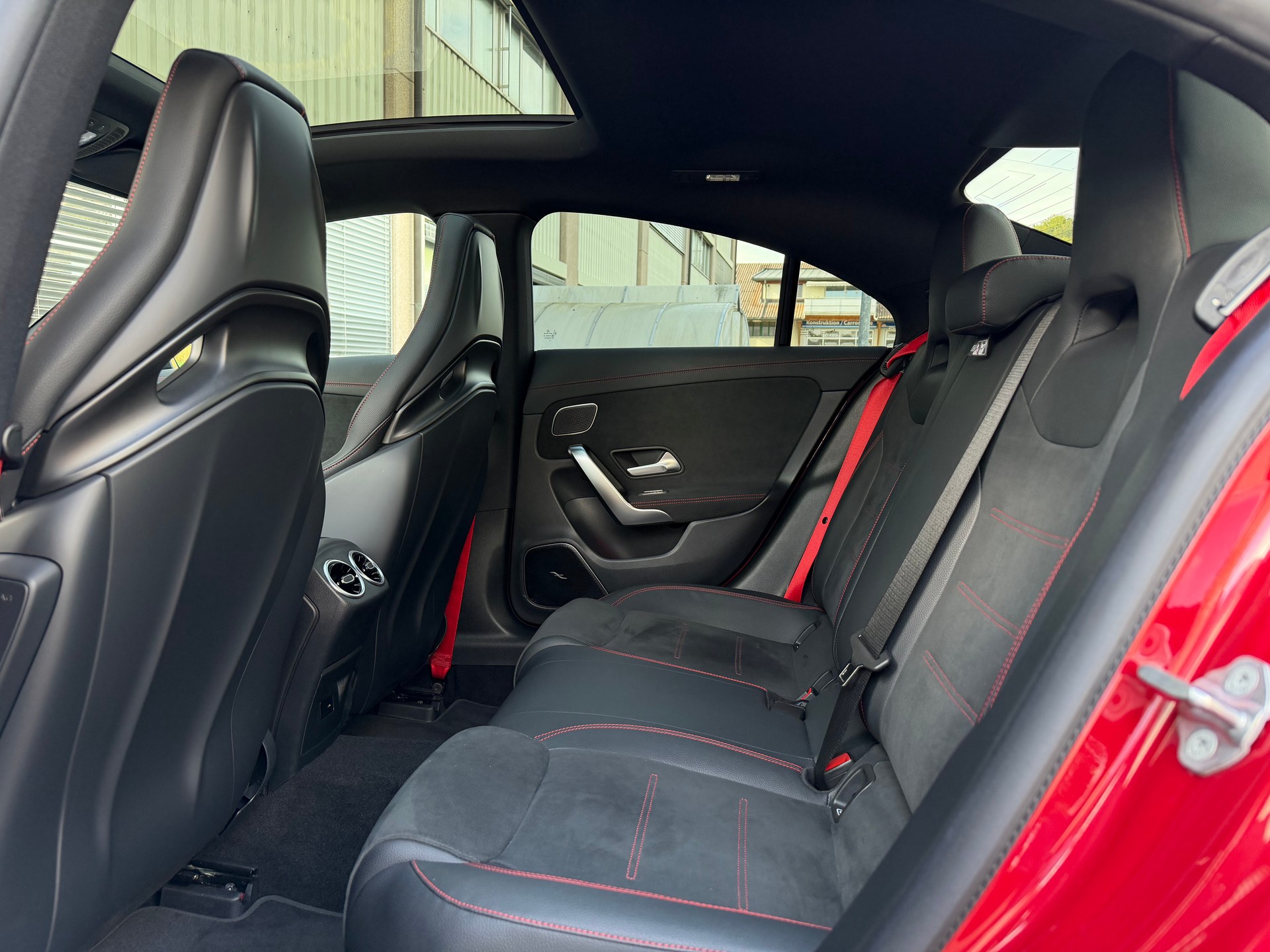 MERCEDES-BENZ CLA 45 S AMG 4Matic+ 8G-DCT *Manufaktur Patagoniarot*Vollausstattung*Mercedes Garantie bis 04.2028*-image-13