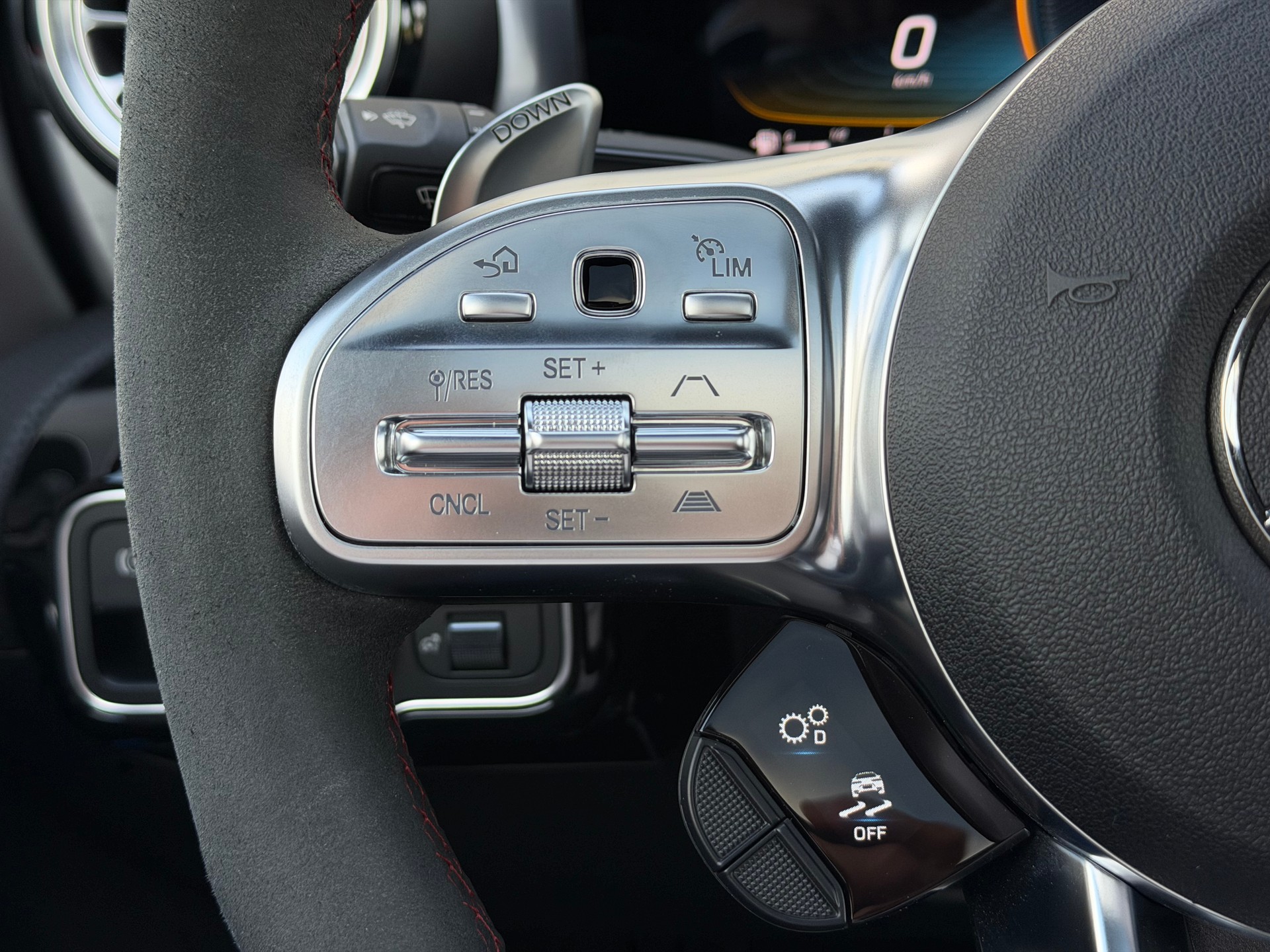 MERCEDES-BENZ CLA 45 S AMG 4Matic+ 8G-DCT *Manufaktur Patagoniarot*Vollausstattung*Mercedes Garantie bis 04.2028*-image-19