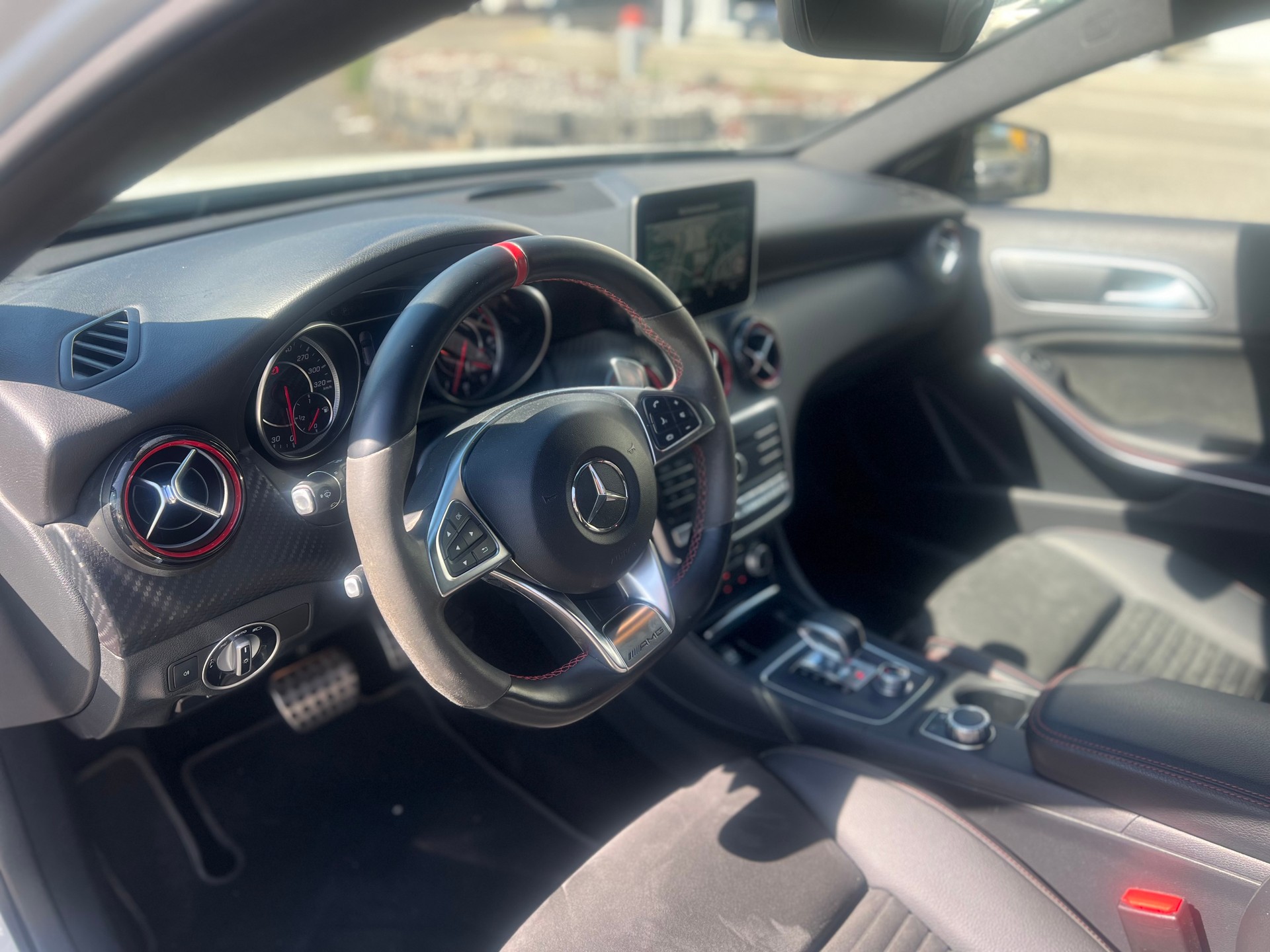 MERCEDES-BENZ A 45 AMG 4Matic Speedshift 7G-DCT-image-14