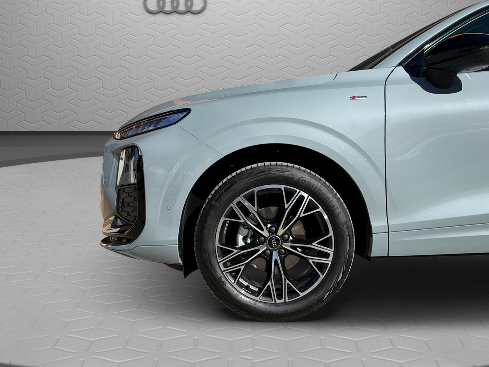 AUDI Q3 Sportback 110 kW TFSI S tronic-image-5