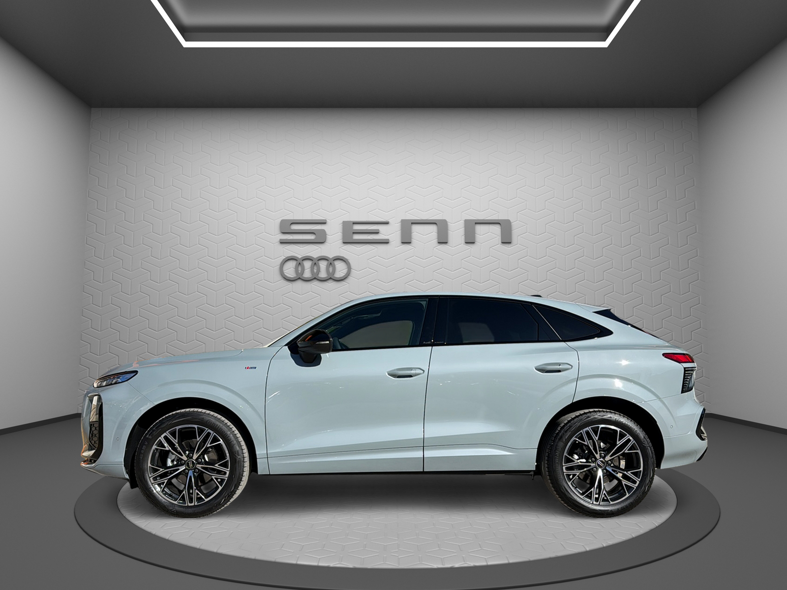 AUDI Q3 Sportback 110 kW TFSI S tronic-image-1