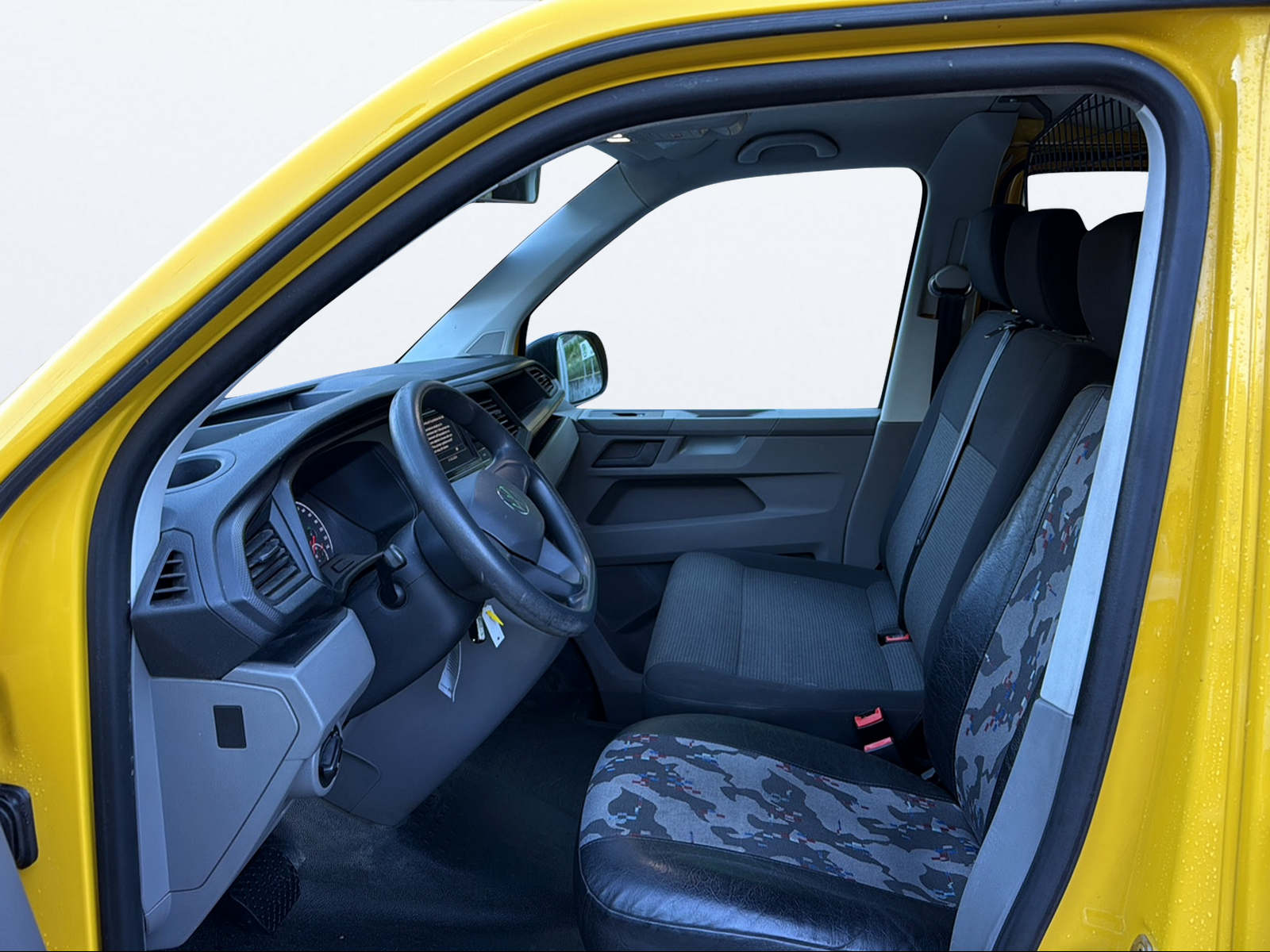 VW T6.1 2.0 TDI DSG-image-8