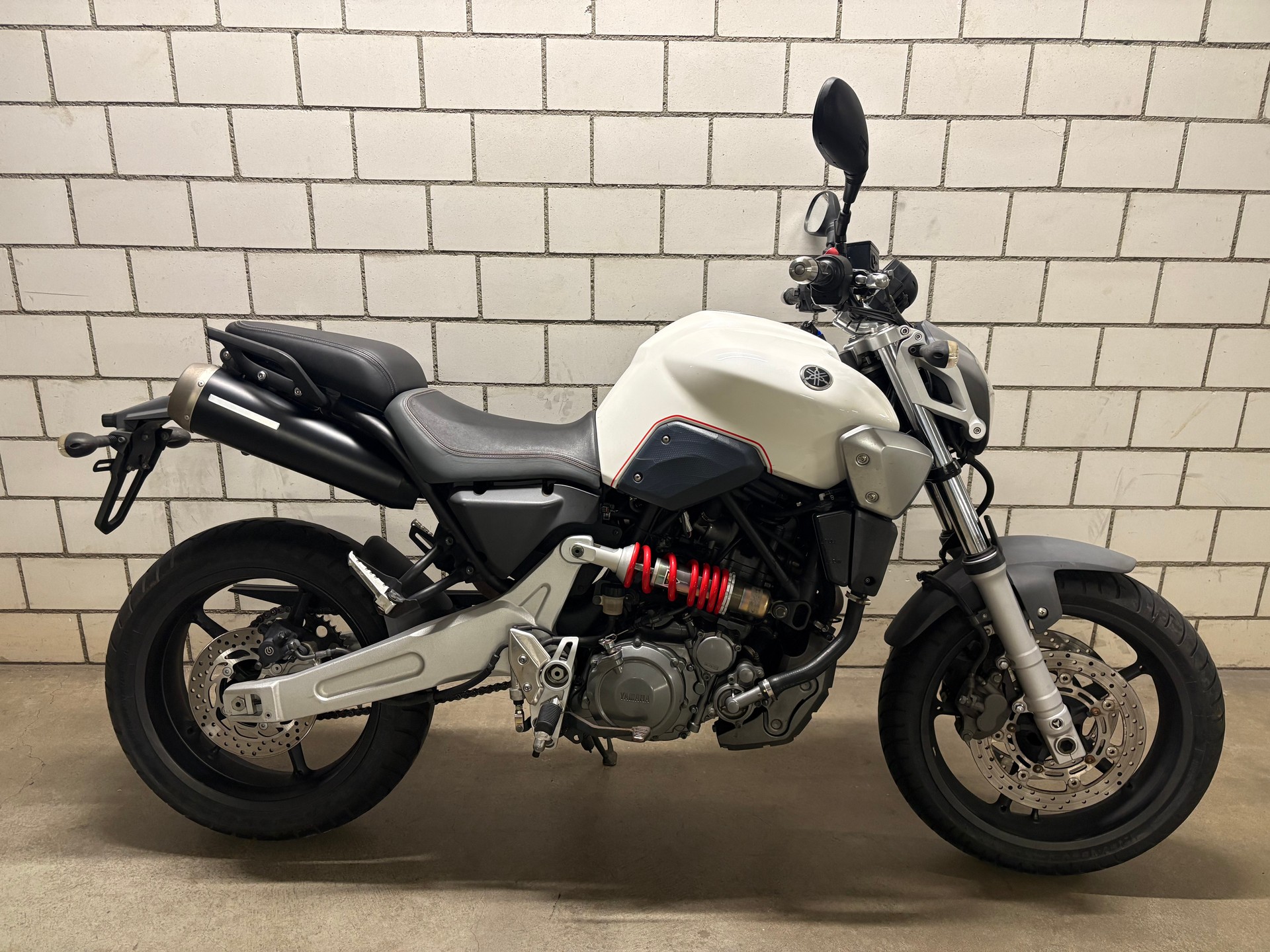 YAMAHA MT-03-image-1