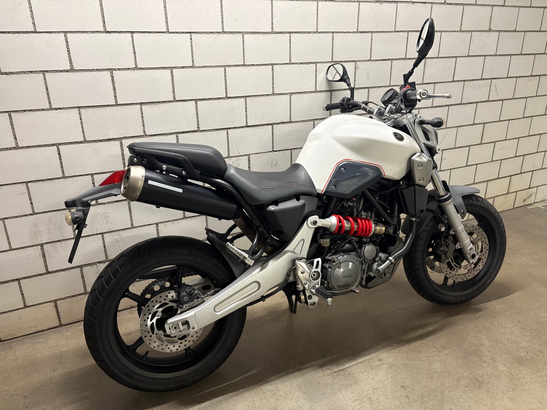 YAMAHA MT-03-image-2