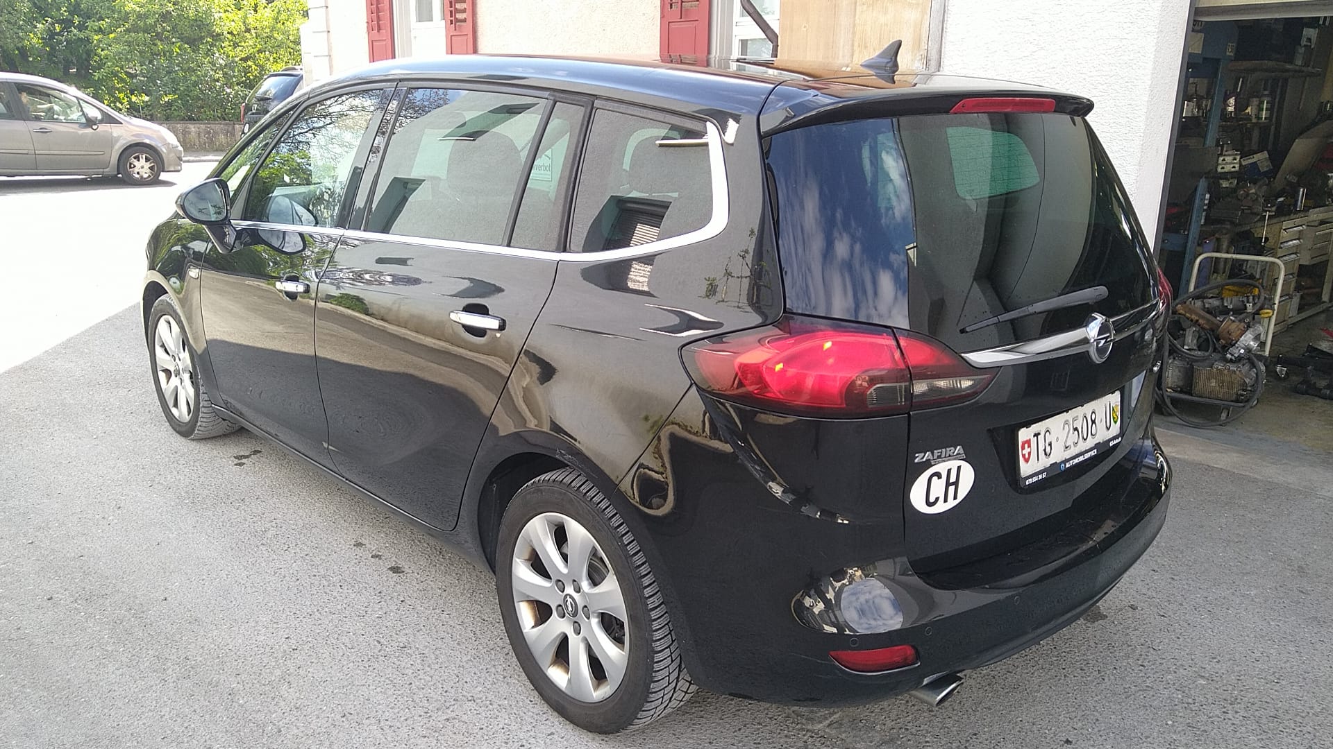 OPEL Zafira Tourer 2.0 CDTi Cosmo Automatic-image-3