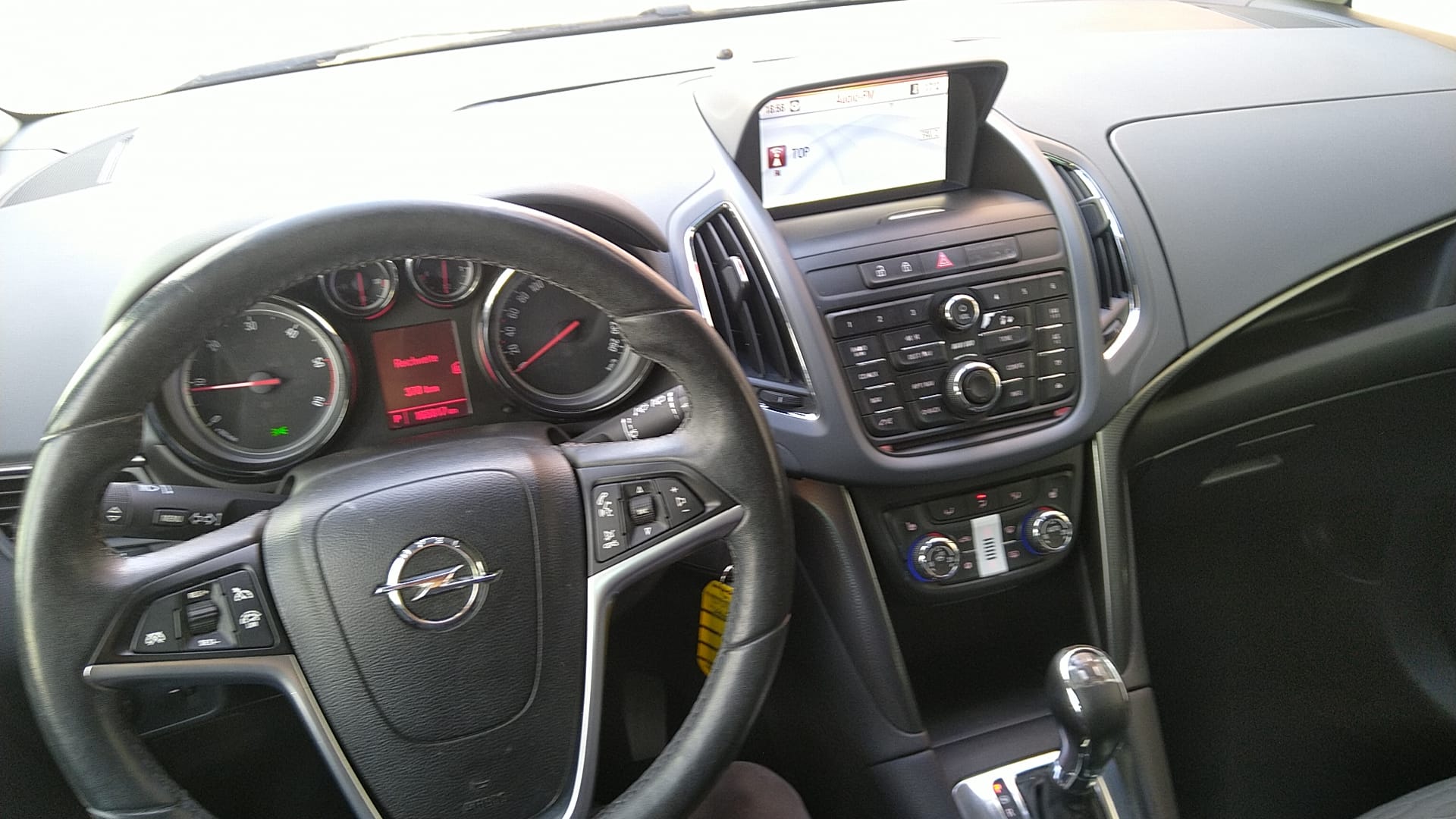OPEL Zafira Tourer 2.0 CDTi Cosmo Automatic-image-11