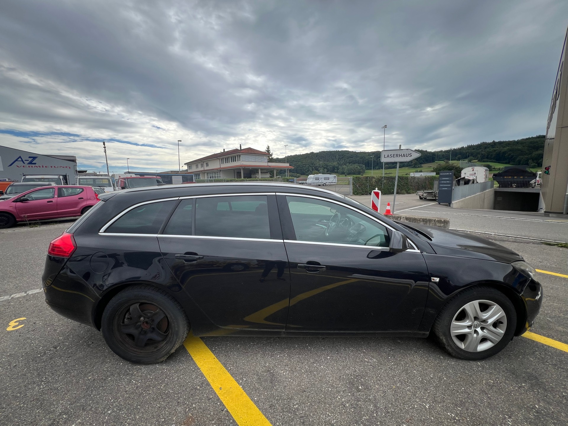 OPEL Insignia Sports Tourer 2.0 Turbo Cosmo Automatic-image-3