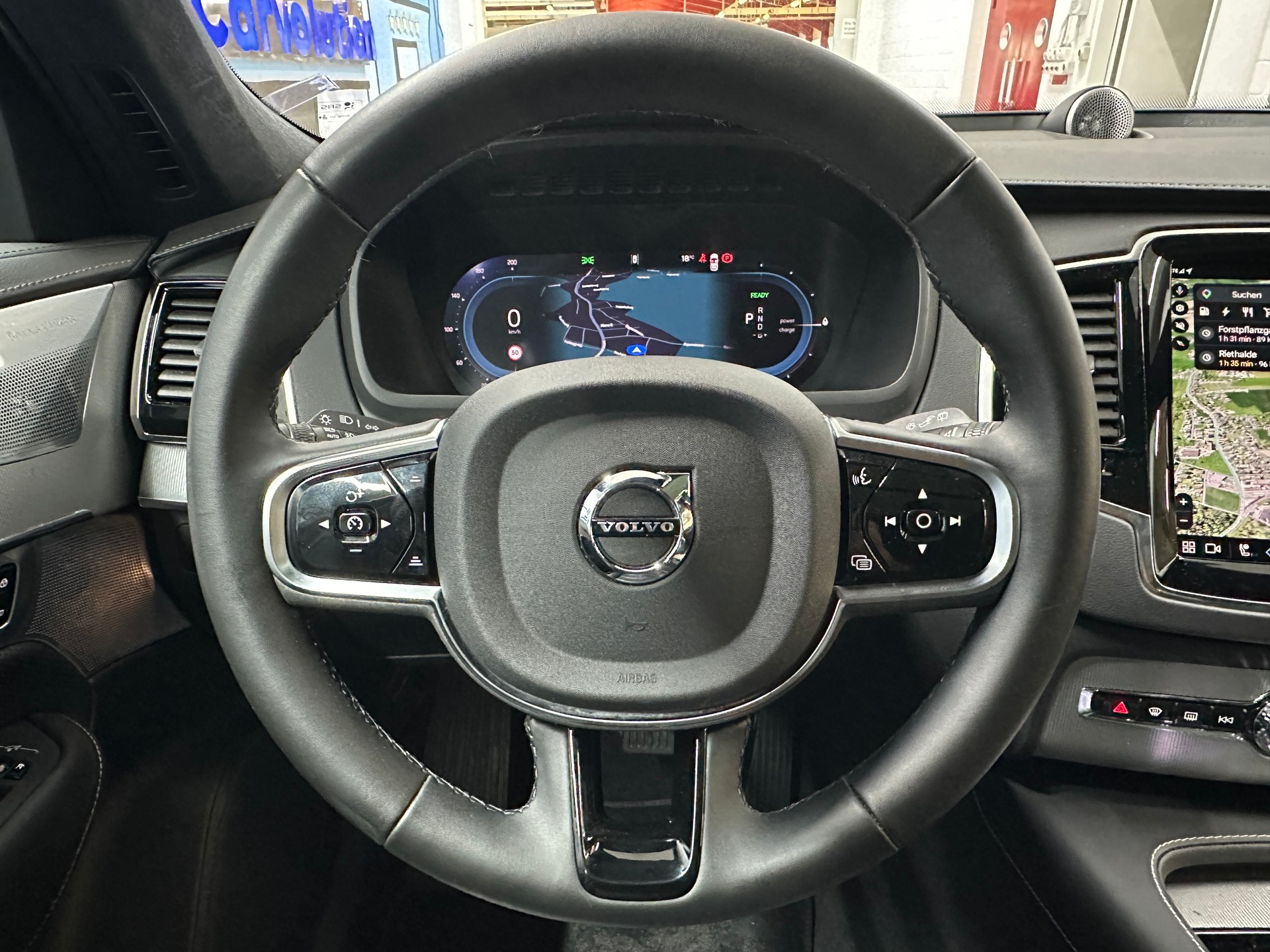 VOLVO XC90 T8 eAWD PluginHybrid Ultra Dark Geartronic-image-10