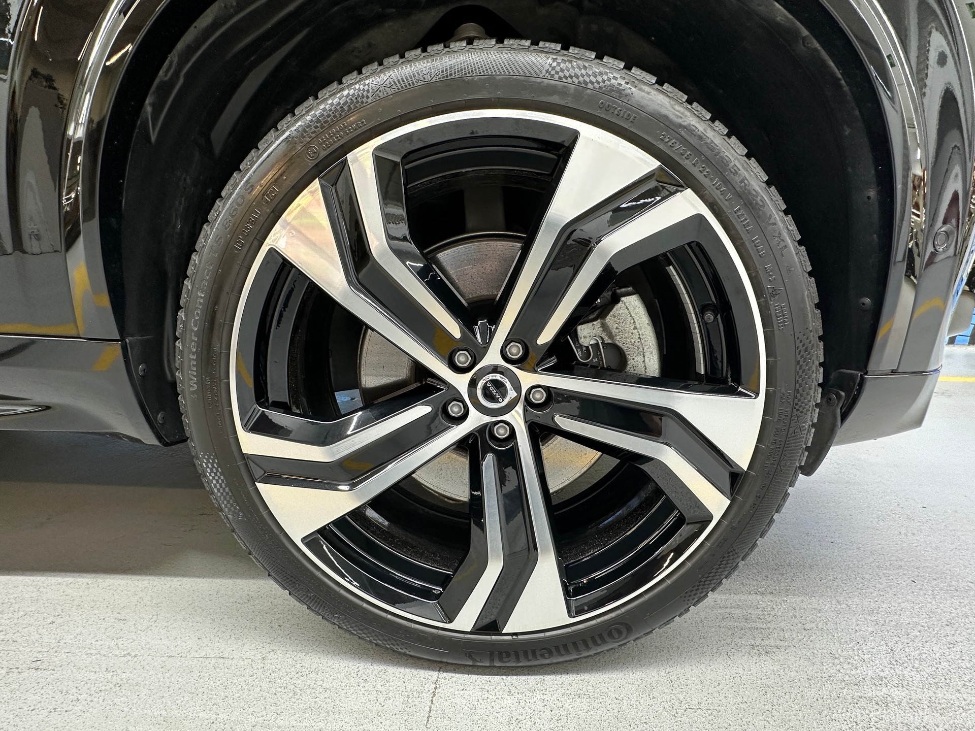 VOLVO XC90 T8 eAWD PluginHybrid Ultra Dark Geartronic-image-6