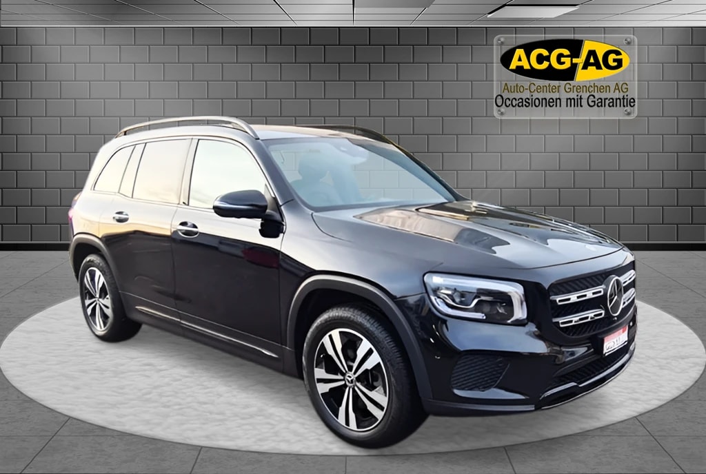 MERCEDES-BENZ GLB 220 d 4Matic Progressive 8G-Tronic ** Voll-Leder ** Gr-Navi ** RF-Kamera 360° ** Panorama-Glasdach ** Anh-Kupplung **