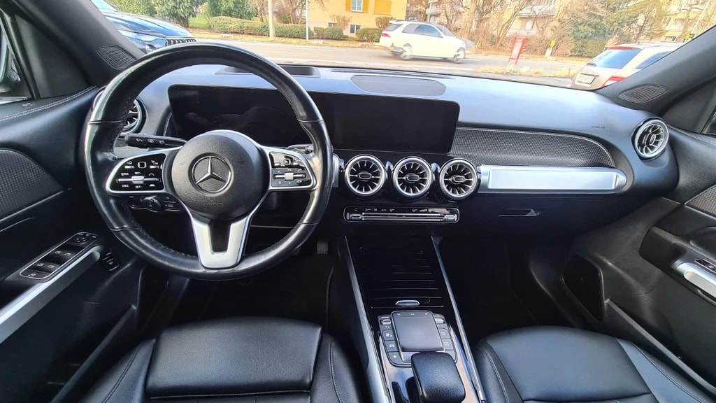 MERCEDES-BENZ GLB 220 d 4Matic Progressive 8G-Tronic ** Voll-Leder ** Gr-Navi ** RF-Kamera 360° ** Panorama-Glasdach ** Anh-Kupplung **-image-11
