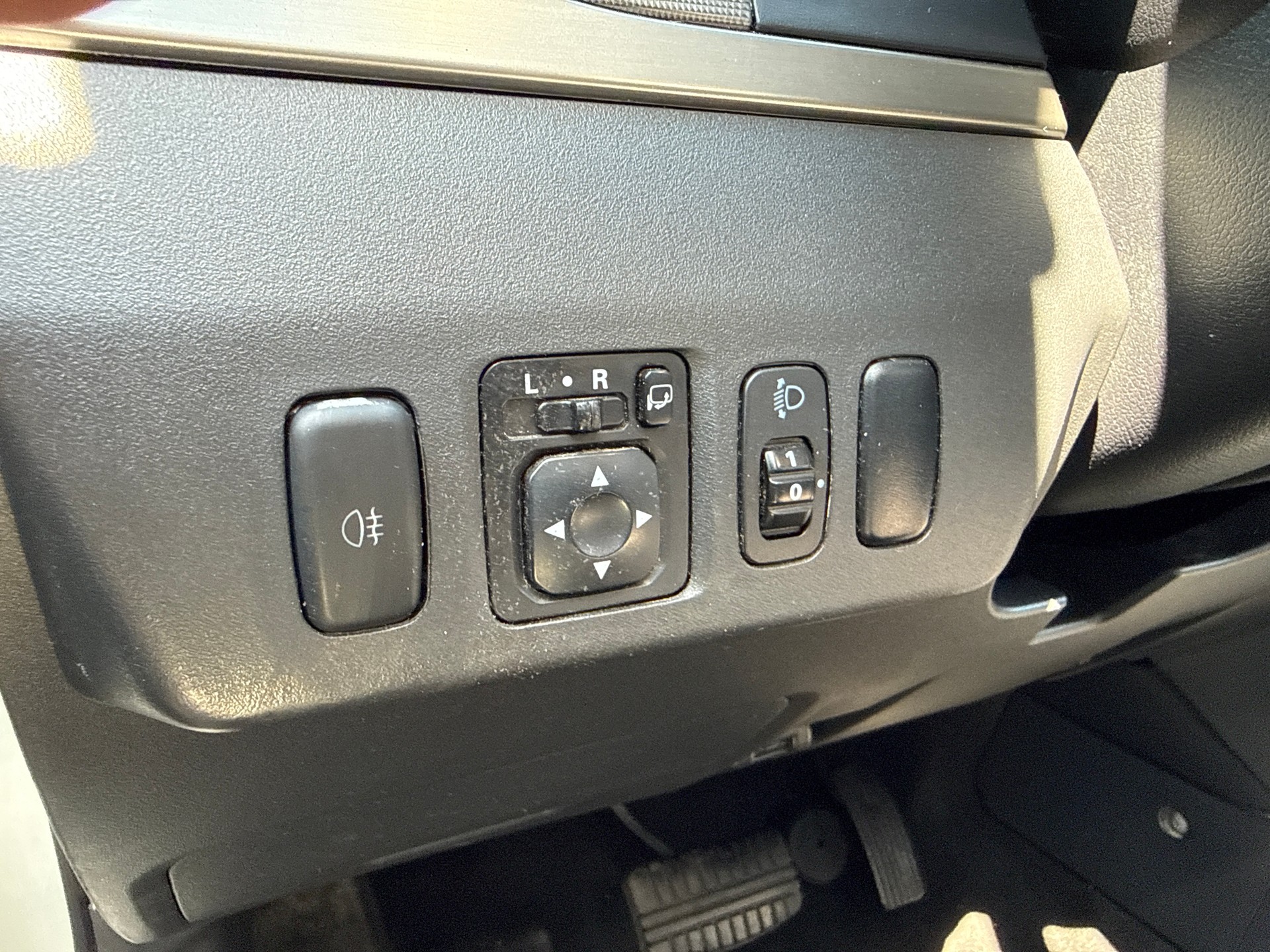MITSUBISHI Pajero 3.2 DI-D Value Automatic-image-8