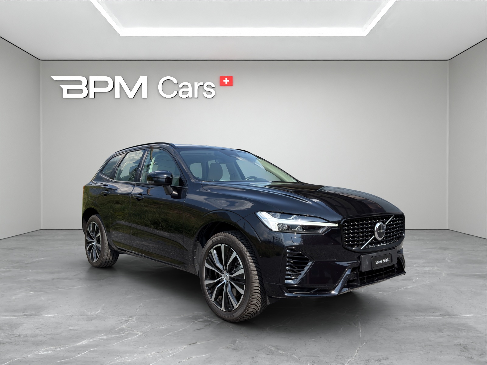 VOLVO XC60 2.0 T6 TE Ultimate Dark eAWD-image-4