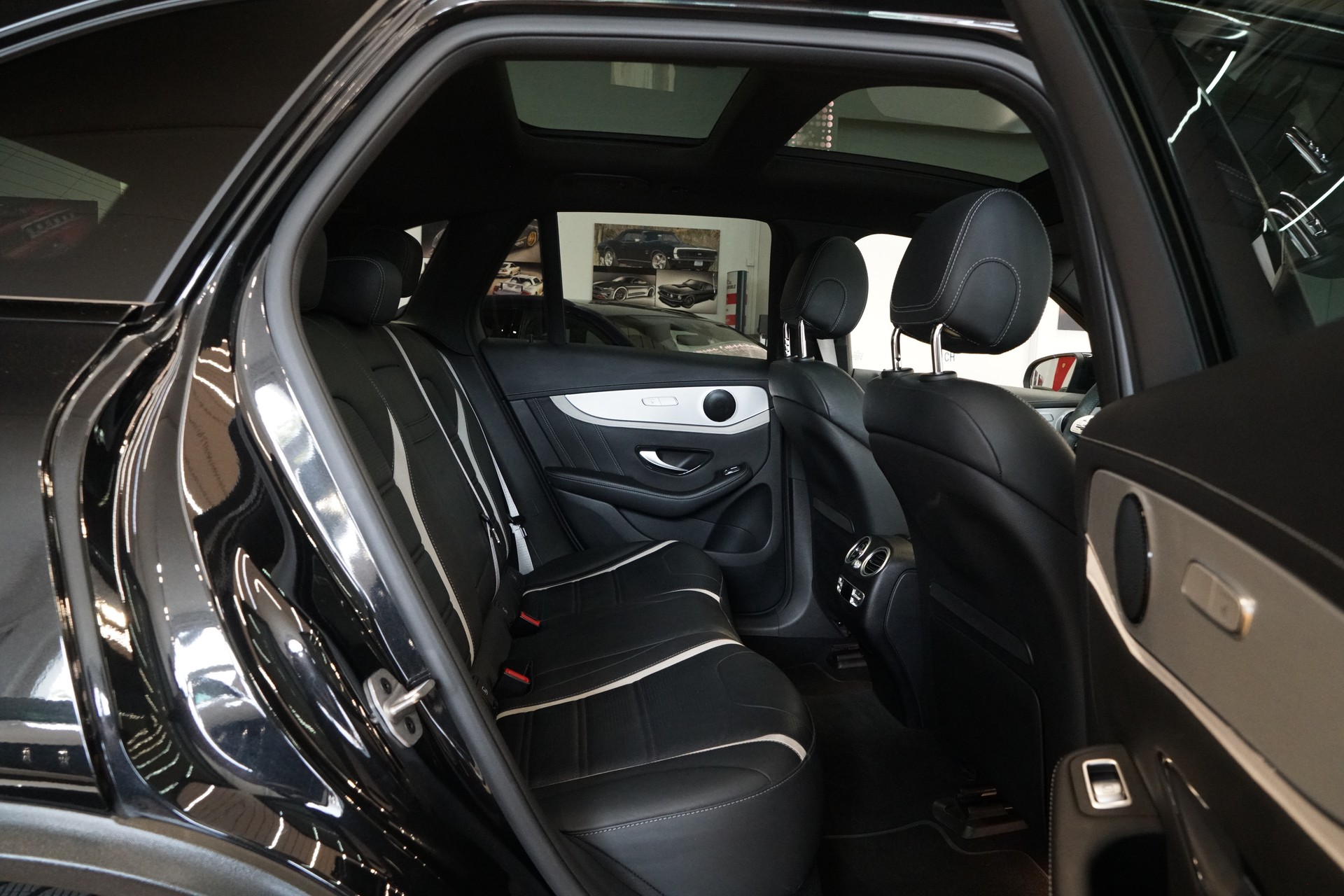MERCEDES-BENZ GLC 63 S AMG 4Matic 9G-Tronic-image-21