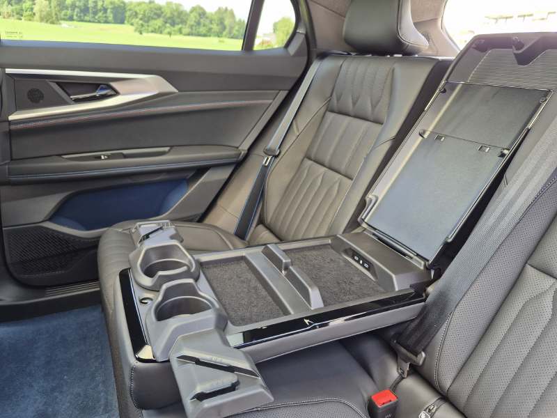 RENAULT Rafale 1.2 E-Tech Plug-in Atelier Alpine-image-12